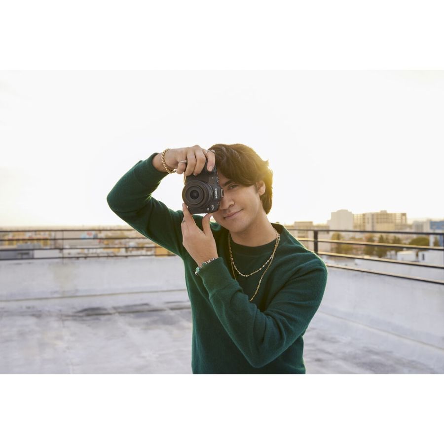 Câmera mirrorless Canon EOS R8 CORPO Fullframe Vídeo 4K