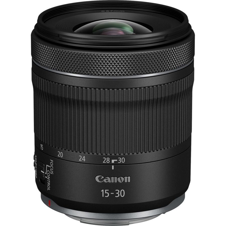 Objetiva Canon RF 15-30mm f4.5-6.3 IS STM