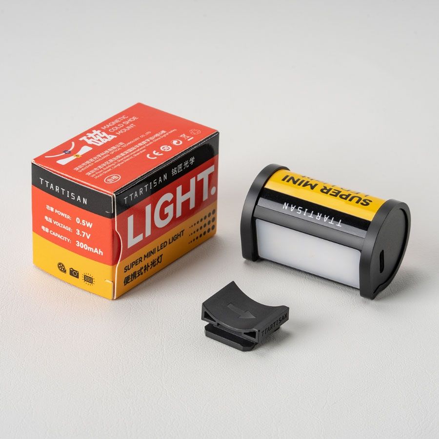 Mini iluminador de LED TTArtisan LIGHT com imã