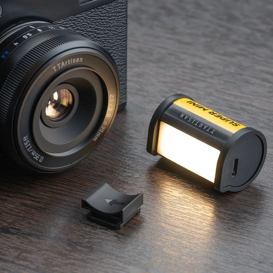 Mini iluminador de LED TTArtisan LIGHT com imã