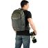 Mochila Lowepro Flipside Trek BP 450 AW (LP37016-PWW) CINZA