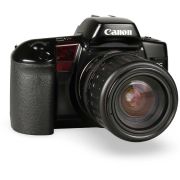 Câmera analógica 35mm Canon EOS 10QD com lente 35-135mm - USADO