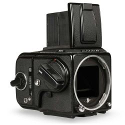 Câmera analógica médio formato Hasselblad 501C com lente 80mm f2.8 e Sonnar 150mm f4 - USADO