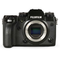 Câmera mirrorless Fujifilm X-H1 (com battery grip) - USADO (352 disparos)